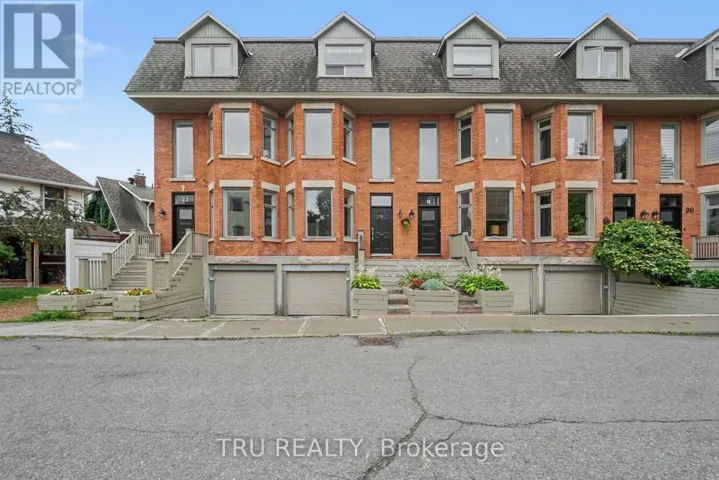 24 WAVERLEY STREET, Ottawa, Ontario K2P0T9