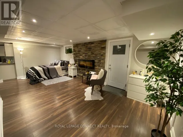 LOWER - 43 TOMLIN CRESCENT, Richmond Hill (North Richvale), Ontario L4C7T1