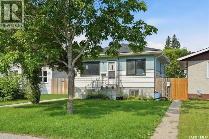 431 K AVENUE N, Saskatoon, Saskatchewan S7L2M5