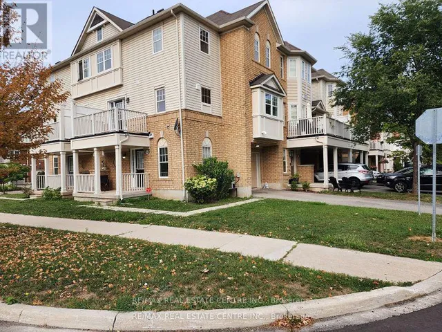950 BURGESS GARDENS, Milton (CO Coates), Ontario L9T0K6