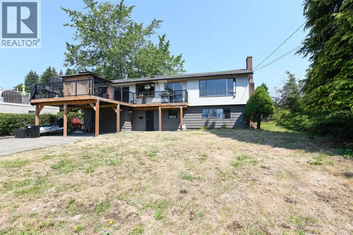 2178 Downey Ave, Comox, British Columbia V9M1W8