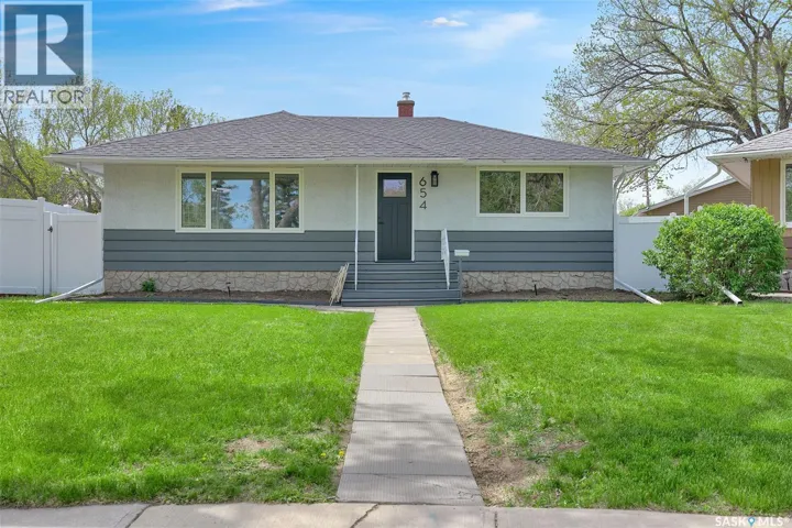 654 Aberdeen CRESCENT, Regina, Saskatchewan S4T6A9