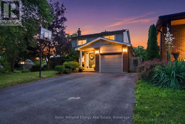 145 MICHAEL BOULEVARD, Whitby (Lynde Creek), Ontario L1N5W3