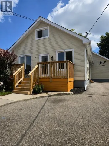 13 STANLEY Street, Cambridge, Ontario N1S2A5