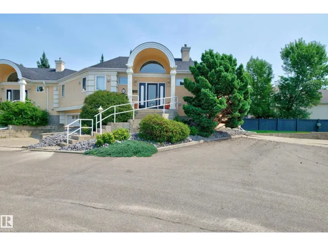 #4 11809 9B AV NW, Edmonton, Alberta T6J7B6
