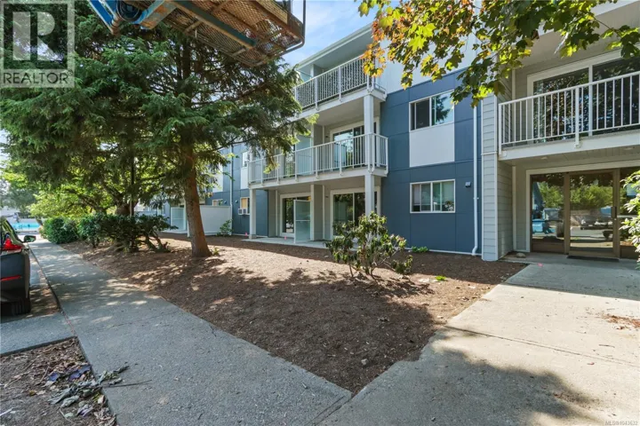 216 1600 Dufferin Cres, Nanaimo, British Columbia V9S5N2