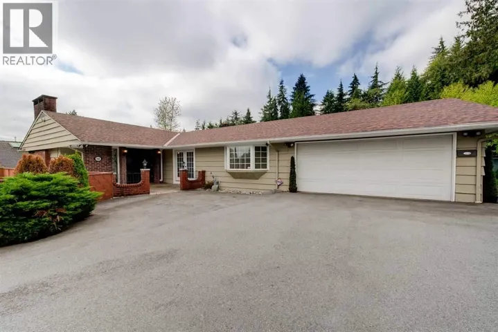 960 PYRFORD ROAD, West Vancouver, British Columbia V7S2A1