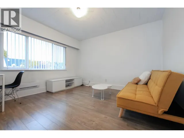 Top-Floor 315 W 19TH AVENUE, Vancouver, British Columbia V5Y2B6