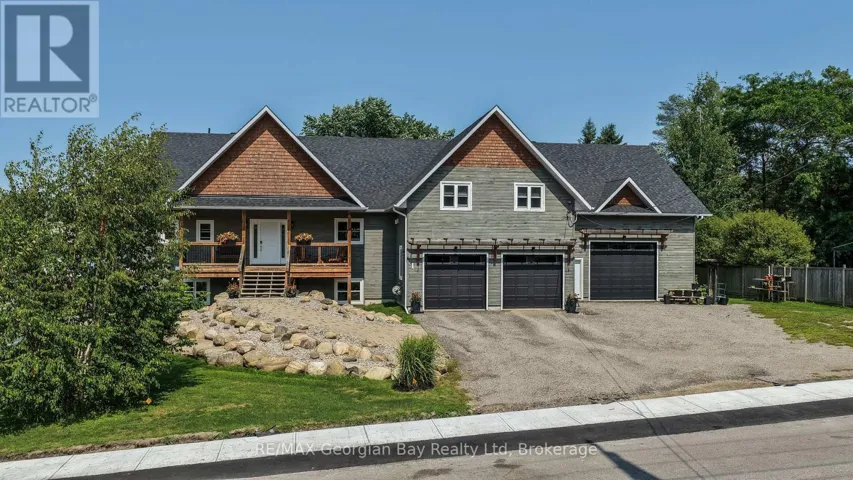 1 PARK STREET, Penetanguishene, Ontario L9M1P8
