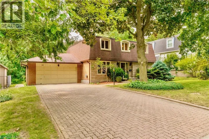 32 WAVERLEY Drive, Guelph, Ontario N1E6C8