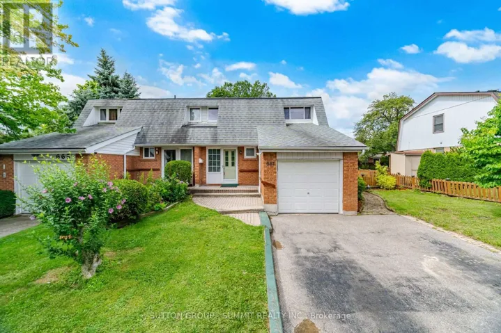 667 GREEN MEADOW CRESCENT, Mississauga (Mississauga Valleys), Ontario L5A2V3