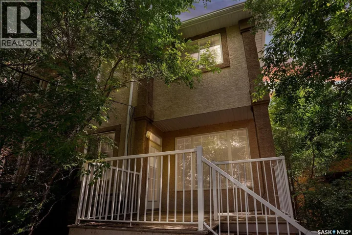 3876 Robinson STREET, Regina, Saskatchewan S4S3C6