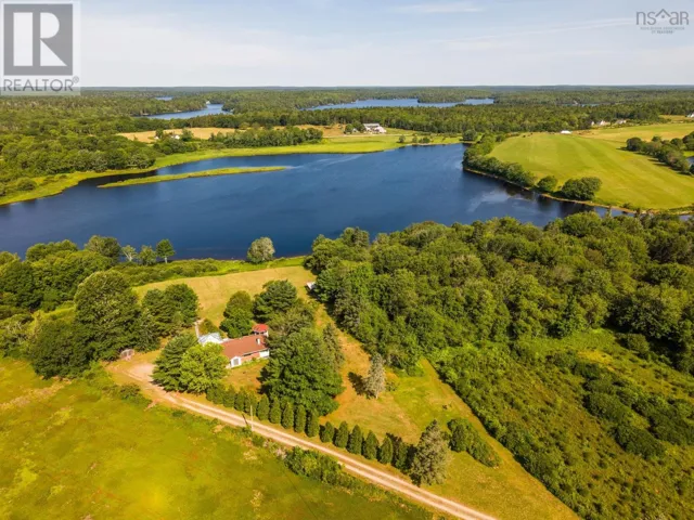 2357 Highway 203 East Kemptville, East Kemptville, Nova Scotia B5A5P5