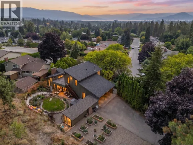 2635 Packers Road, Kelowna, British Columbia V1W2W8