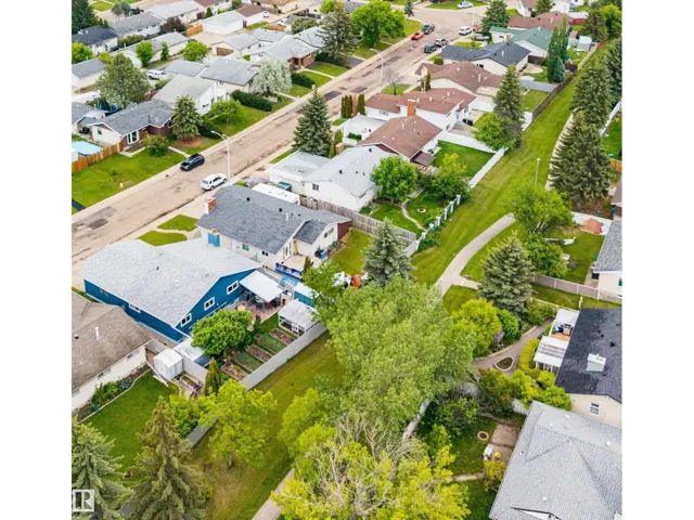 11707 150 Ave NW NW, Edmonton, Alberta T5X1C1
