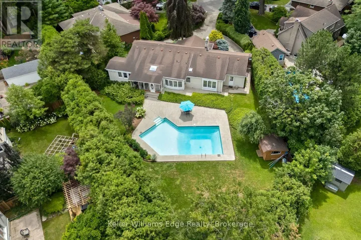 2057 HALTON PLACE, Burlington (Brant), Ontario L7R1P8