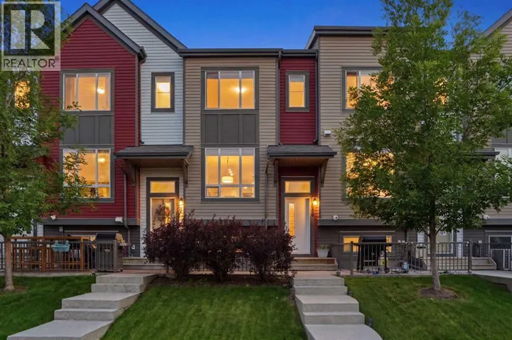 656 Copperpond Boulevard SE, Calgary, Alberta T2Z5B9