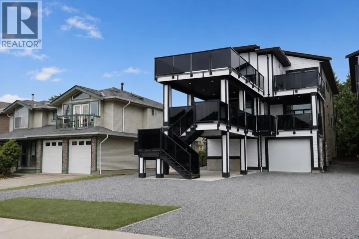 341 JOHNSTON STREET, New Westminster, British Columbia V3M5H4