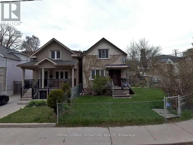 18 DUNRAVEN DRIVE, Toronto (Keelesdale-Eglinton West), Ontario M6M1H1