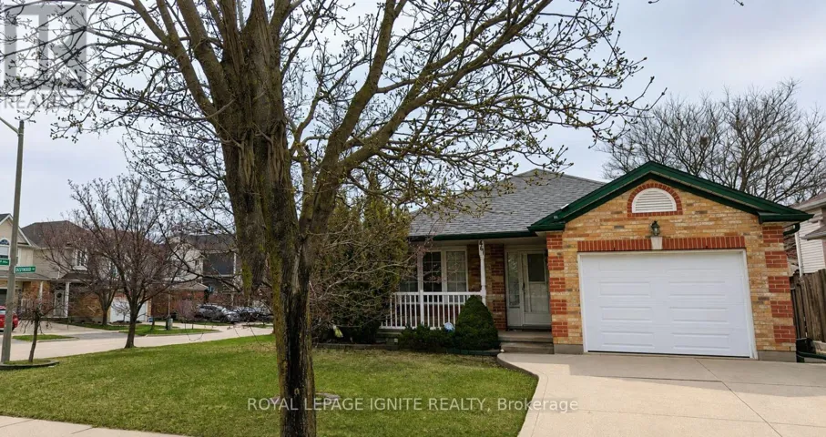 461 EASTBRIDGE BOULEVARD, Waterloo, Ontario N2K3Y4