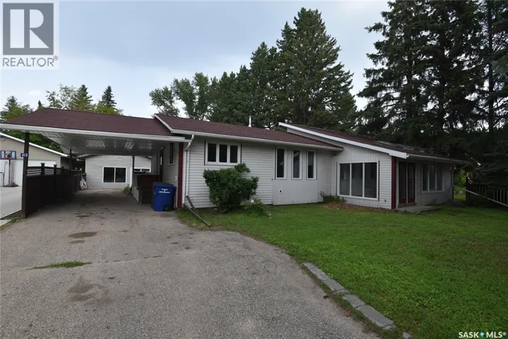 413 maple ROAD E, Nipawin, Saskatchewan S0E1E0