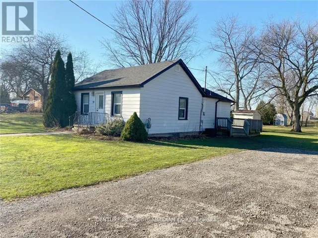 34 EUREKA STREET, Lambton Shores (Forest), Ontario N0N1J0