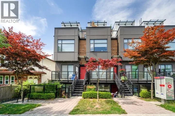 5043 CHAMBERS STREET, Vancouver, British Columbia V5R3L8