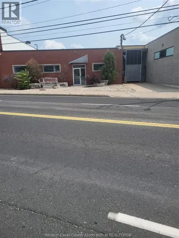 3255 WYANDOTTE STREET East, Windsor, Ontario N8Y1E9