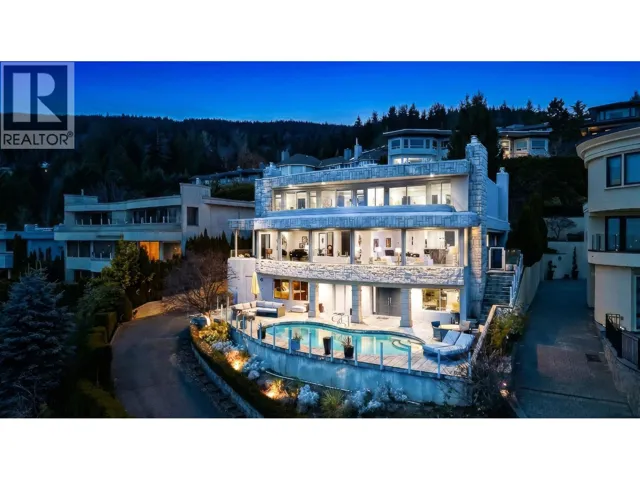 1439 CHIPPENDALE ROAD, West Vancouver, British Columbia V7S2N7