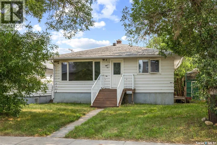 403 17th AVENUE E, Regina, Saskatchewan S4N0Y4
