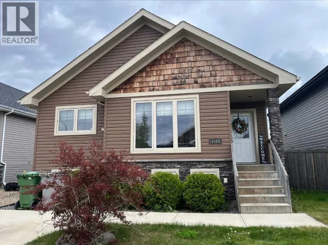 1319 54 AVENUE, Lloydminster, Alberta T9V2K1