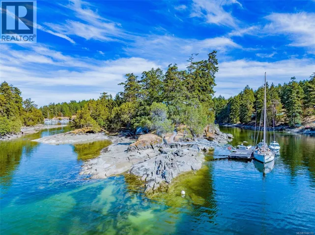 1 Eaglet Island, Decourcy Island, British Columbia V0V0V0