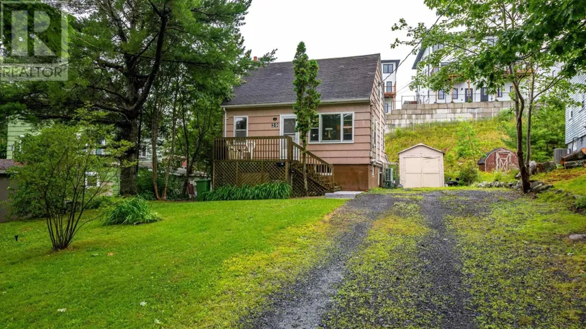 39 Punch Bowl Drive, Halifax, Nova Scotia B3P2C4
