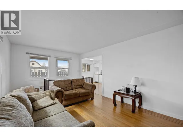293 Poplar Street, Kamloops, British Columbia V2B4B9