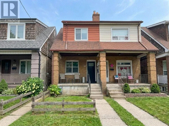 63 BASTEDO AVENUE, Toronto (Woodbine Corridor), Ontario M1T1P5