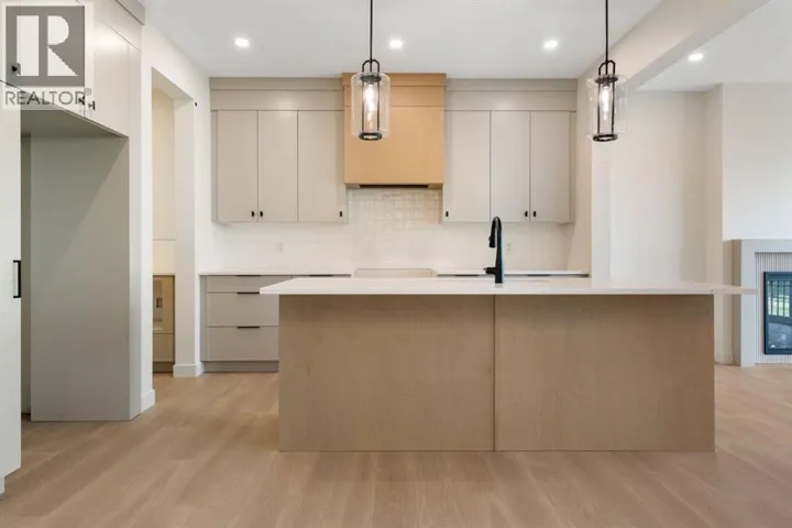 112 Sunrise Heath, Cochrane, Alberta T4C3C5