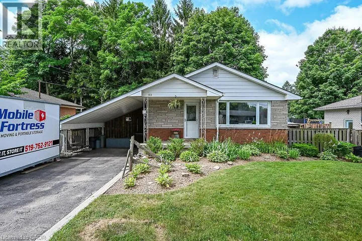 133 BERWICK Street, Caledonia, Ontario N3W1E6