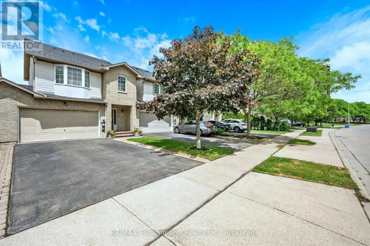 117 FRANCES AVENUE, Hamilton (Lakeshore), Ontario L8E6A3