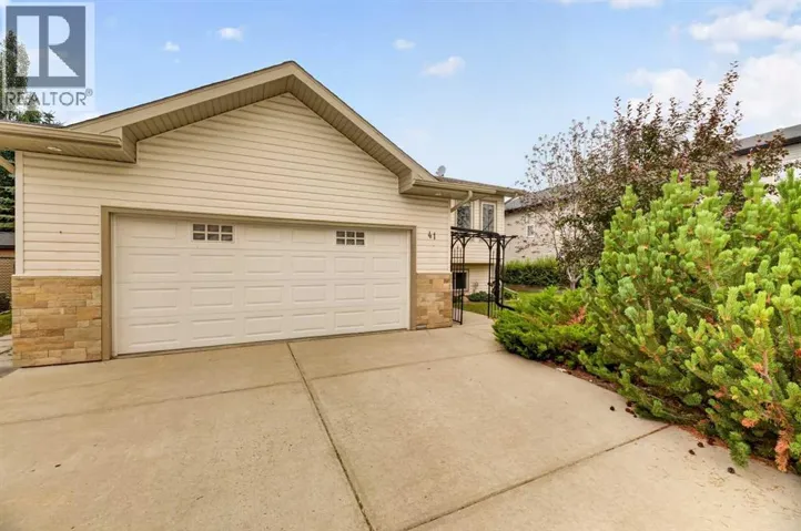 41 Deer Coulee Drive, Didsbury, Alberta T0M0W0