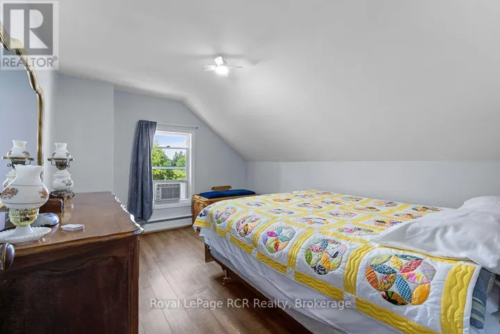 780