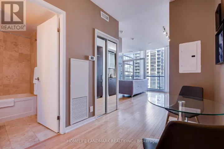 1807 - 14 YORK STREET, Toronto (Waterfront Communities), Ontario M5J0A6