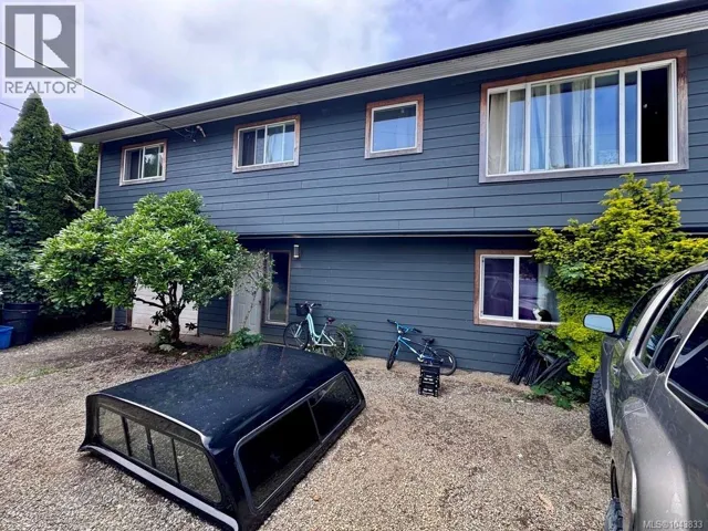 1690 Holly Cres, Ucluelet, British Columbia V0R3A0