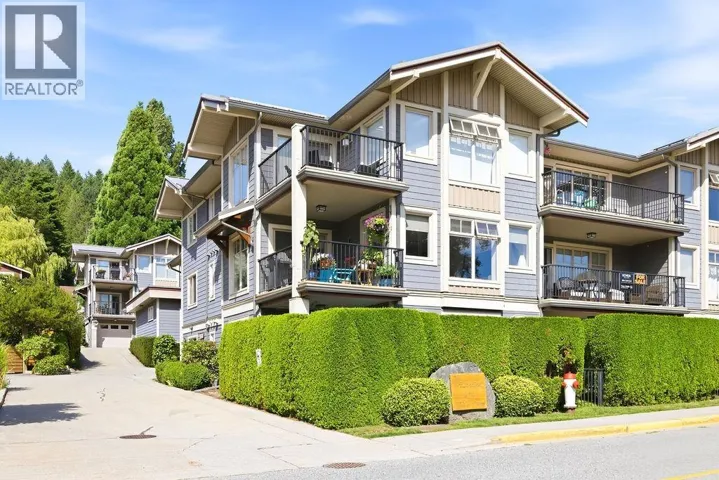 201 414 GOWER POINT ROAD, Gibsons, British Columbia V0N1V0