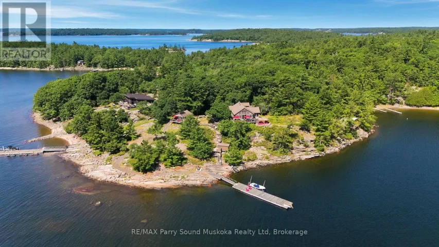 43 15C ISLAND, Carling, Ontario P0H1G0