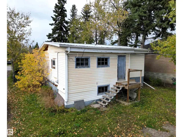 4615 4 Avenue, Edson, Alberta T7E1C2