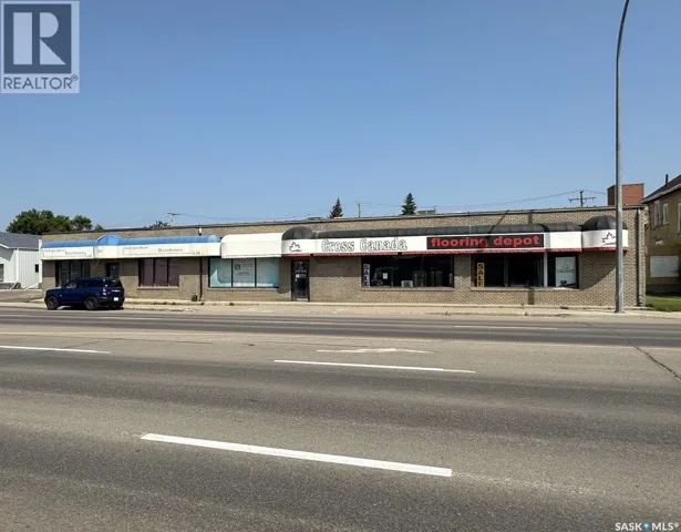 326 High STREET W, Moose Jaw, Saskatchewan S6H1S9