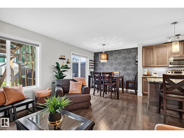 6642 CARDINAL RD SW, Edmonton, Alberta T6W1Y8