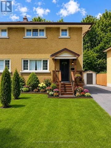 1126 WOODROFFE AVENUE, Ottawa, Ontario K2C2T1
