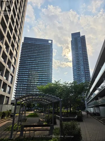 221 - 2035 SHEPPARD AVENUE E, Toronto (Henry Farm), Ontario M2J0A8