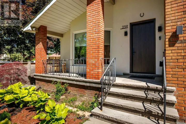 259 RUMBLE AVENUE, Richmond Hill (Mill Pond), Ontario L4C4G5